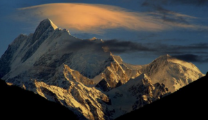 出征篮球世界杯：英国队士气高涨，誓夺冠军